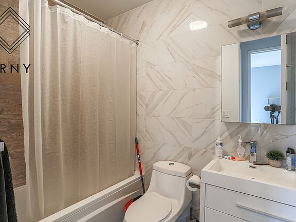 4th image of 240 Madison St APT 3L