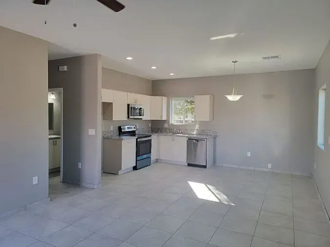 4957 N Sunrise Ave #1 — Photo 2