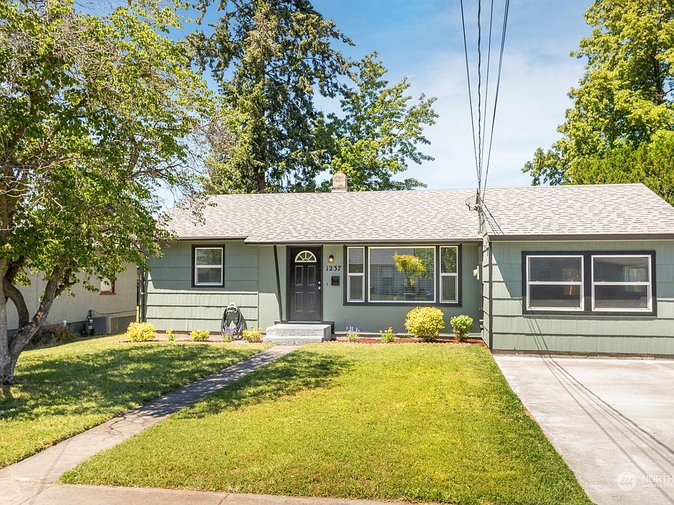1st image of 1237 Francis Avenue