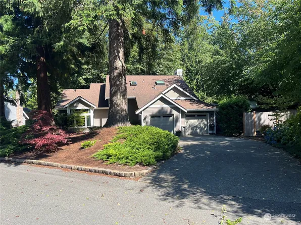 655 Jasmine Place NW, Issaquah, WA 98027