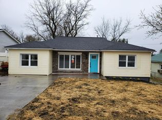 124 Harvey Ave, Oak Hill, WV 25901