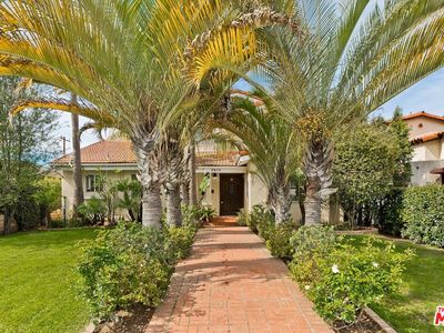 3813 Cedar Ave, Long Beach, CA, 90807