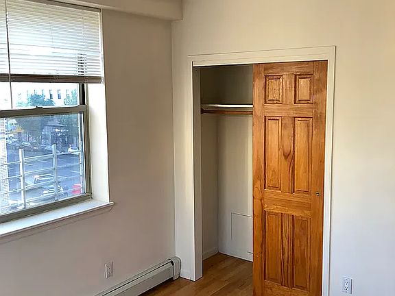 4th image of 2025 3rd Ave APT 3A