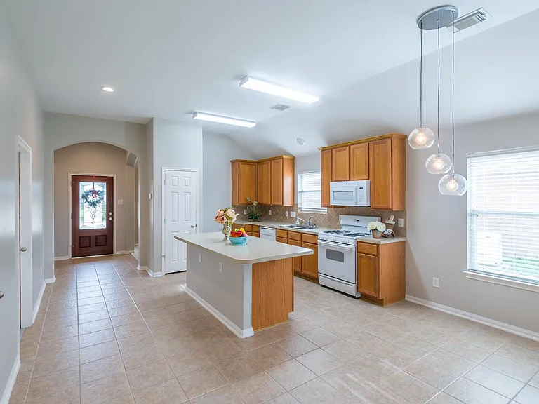 2834 Sage Bluff Ave — Photo 6
