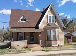 10 N Ford St, Hutchinson, KS 67501