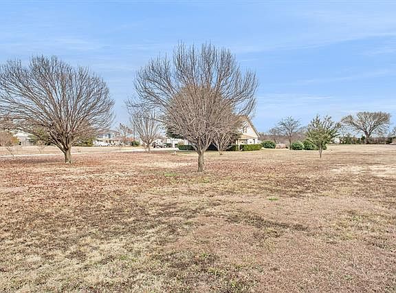 3rd image of 8212 Marianna Way