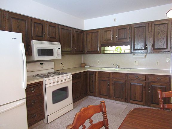 2nd image of 5757 Leisure South Dr SE