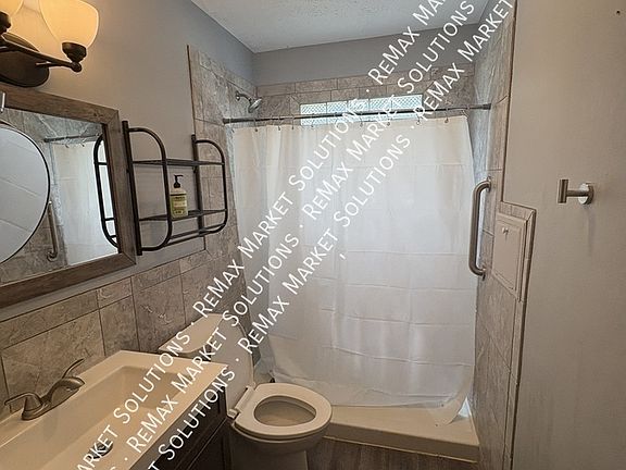 5th image of 722 Avondale St