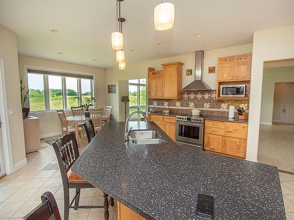 4th image of 1007 Brooks North Ln