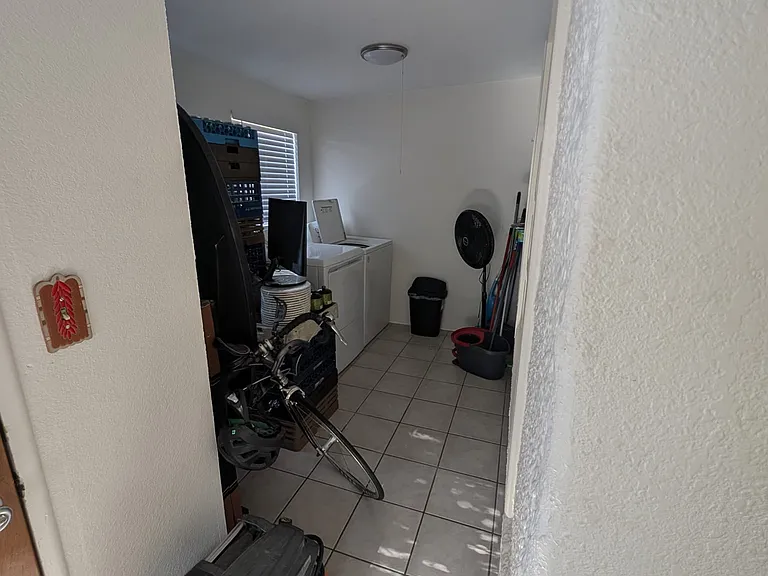 527 E Speedway Blvd — Photo 19