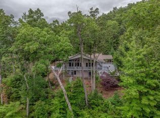 542 Timber Creek Dr, Franklin, NC 28734