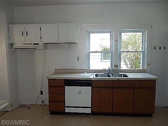 2nd image of 391 Kendall St N
