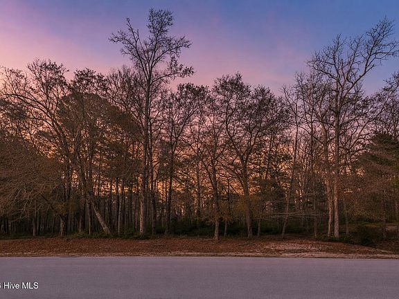 3rd image of 3382 Eagle Crest Drive SW