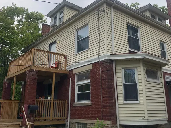 3046 Bracken Woods Ln, Cincinnati, OH 45211