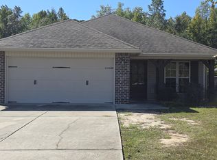 104 Hawthorne Dr, Hattiesburg, MS 39402