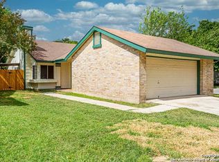 9590 Bowen Dr, San Antonio, TX 78250