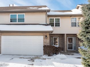 1038 Claremont Dr, Downers Grove, IL 60516