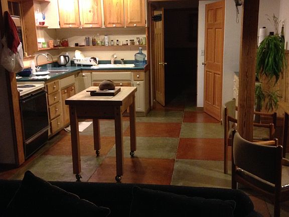 3rd image of 228 Kingfisher Ln