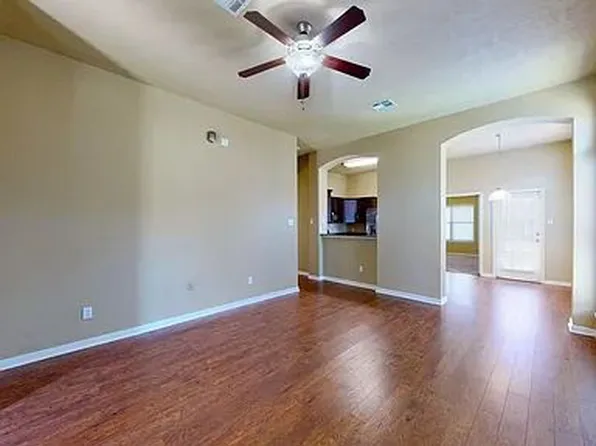 2024 Mountain Wind Loop, Bryan, TX 77807