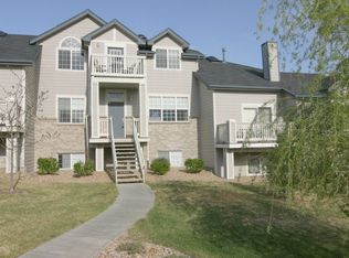 18478 E Columbia Cir, Aurora, CO 80013
