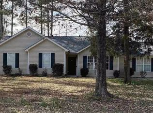 95 Emerald Dr, Newnan, GA 30265