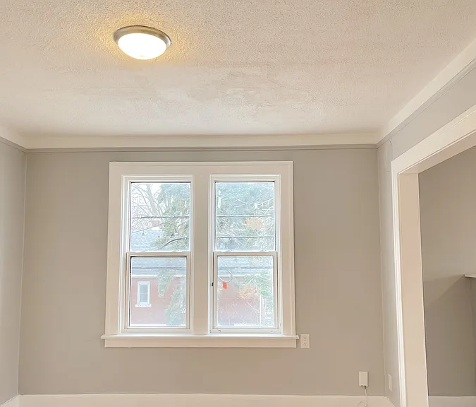 896 Pillette Rd #2 — Photo 2