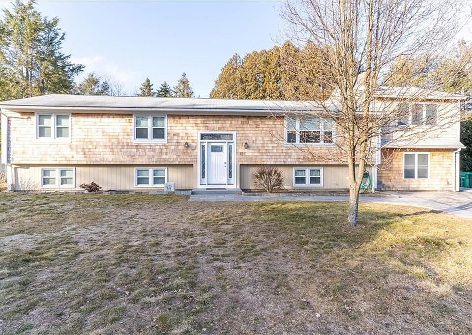 1st image of 27 Whitehall Dr