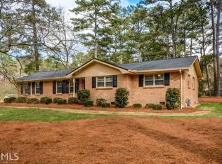326 Arcadia Pl, Lilburn, GA 30047