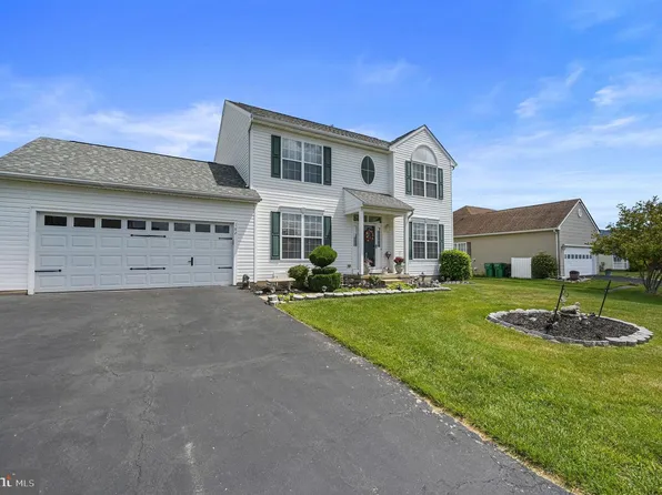 182 Winterton Ln, Dover, DE 19904