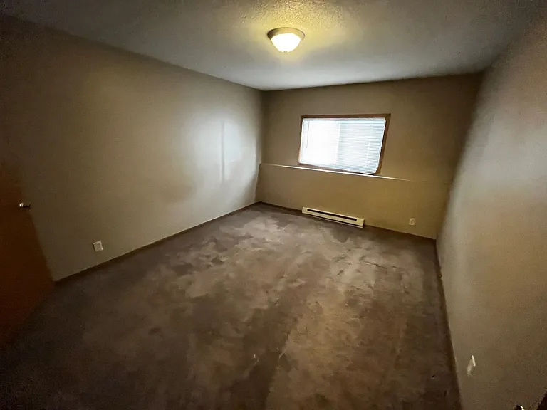 612 Saxonwood Rd — Photo 5