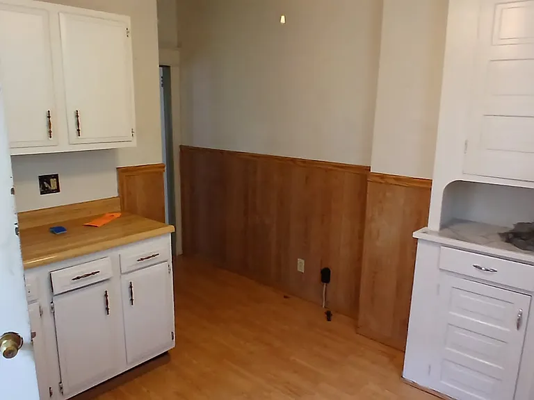 648 Linden Ave — Photo 1