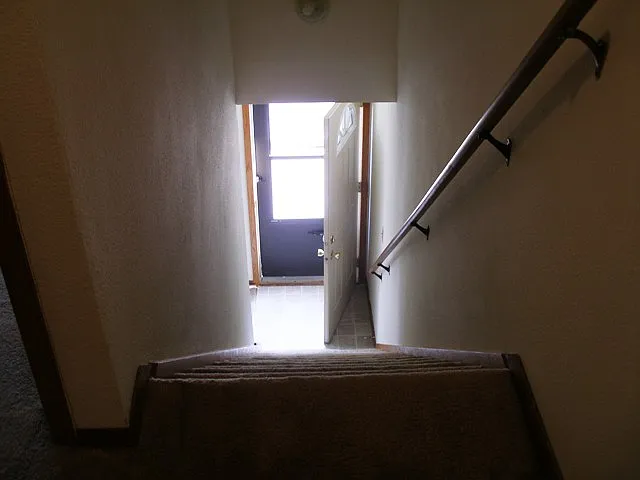 unit 10 stairway_05092017