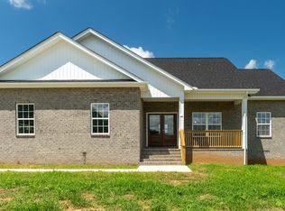 1238 Duck Pond Rd, Sparta, TN 38583