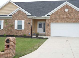 4421 Peregrine Dr, Evansville, IN 47725
