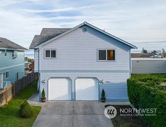 1733 W 9th Street photo 1