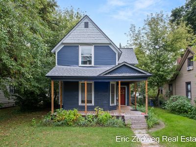 430 Grand Ave NE, Grand Rapids, MI, 49503