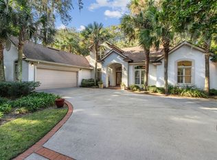 114 Sea Marsh Rd, Fernandina Beach, FL 32034