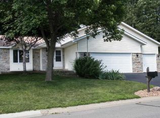 4526 Pondview Trl SE, Prior Lake, MN 55372