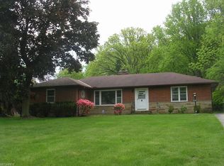 2124 Algonquin Rd, Euclid, OH 44117