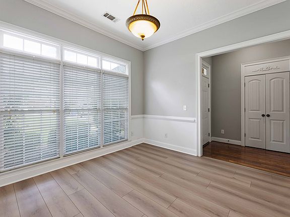 2nd image of 4528 Warner Ct