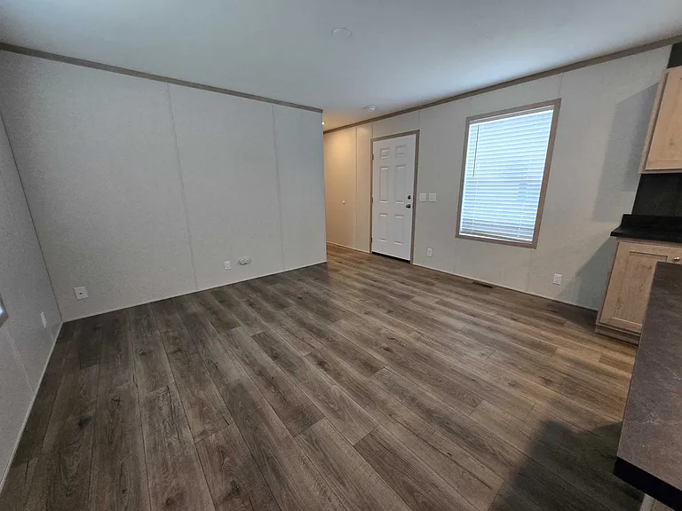 29800 Guilford Cir #288 — Photo 4