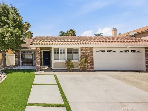 2nd image of 8725 Sandhill Dr