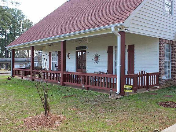 3rd image of 309 Bay Park Dr