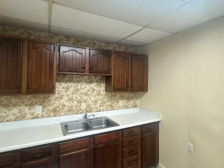 410 N 3rd Ave #A — Photo 4