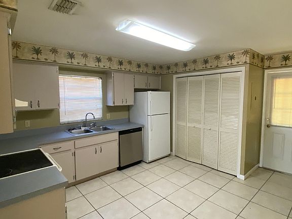 4th image of 728 Sunbright Dr