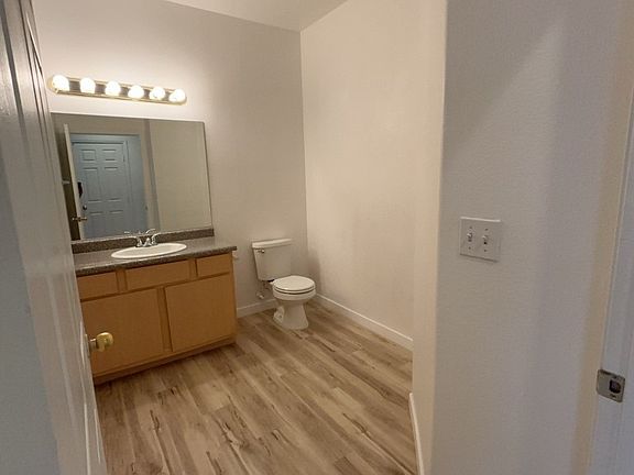 5th image of 4915 E Russell Rd APT 143