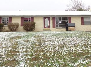 1271 Greenhill Rd, Ashland, KY 41102