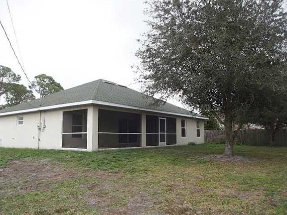 2nd image of 4877 La France Ave