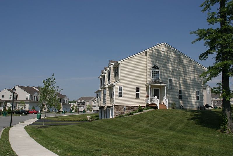 End unit with open view