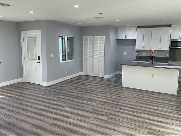 5th image of 8148 Garden Grove Ave